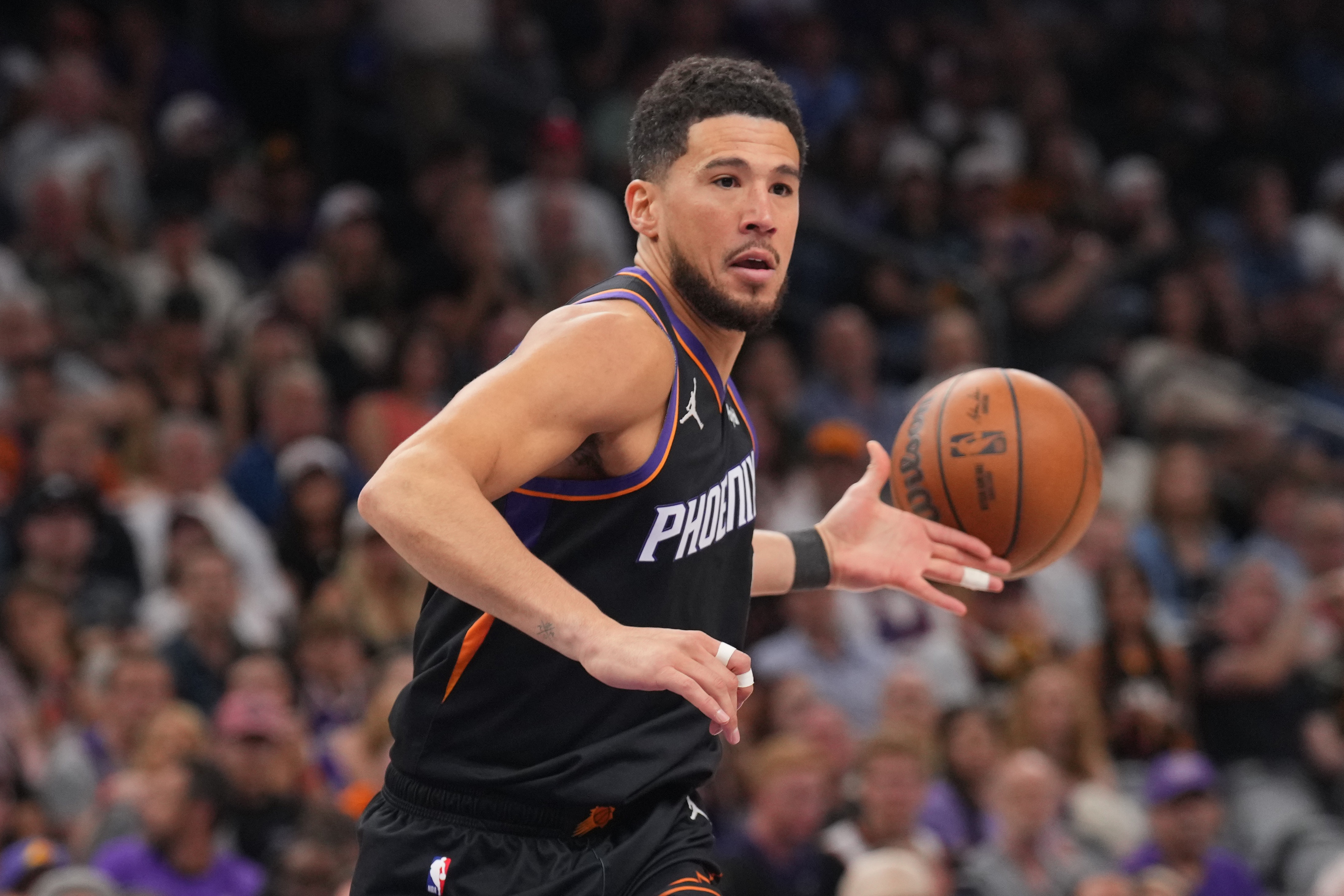 博鱼体育app下载-尽力了！布克16中8空砍34分3板7助1断 罚球19中16