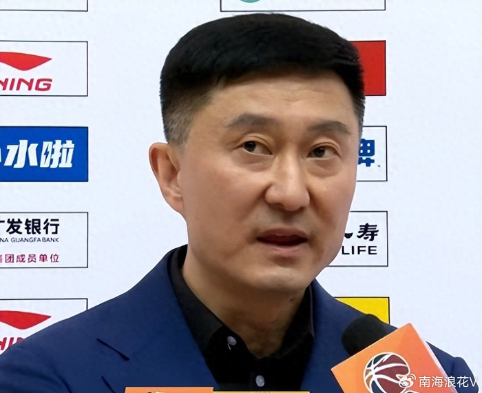 博鱼体育官方入口-广东胜青岛，杜锋称赞两人，麦考尔感谢一人，刘维伟批评一人|青岛市|广东男篮|青岛男篮|青岛队|篮板_新浪体育_新浪新闻